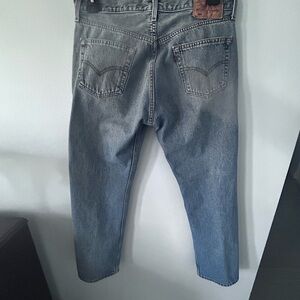 Levi's Men's 501 button up fly Jeans W36 x L30 red tag